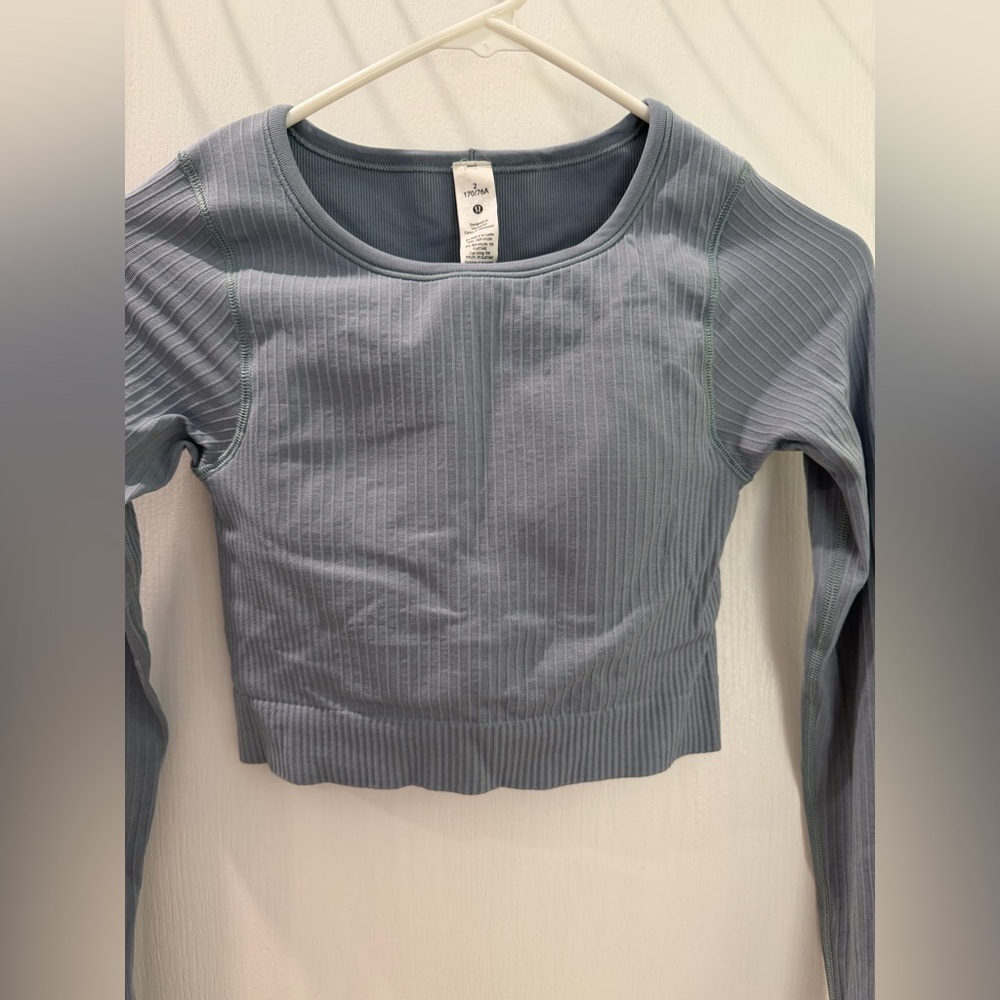 Lululemon Ebb to Street Long-Sleeve Shirt Chambray (Size 2) - Picture 7 of 10